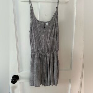 H&M Black and White Patterned V-Neck romper